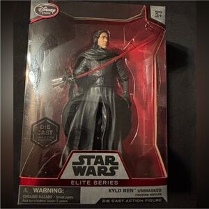 Kylo REN unmasked Star Wars figure